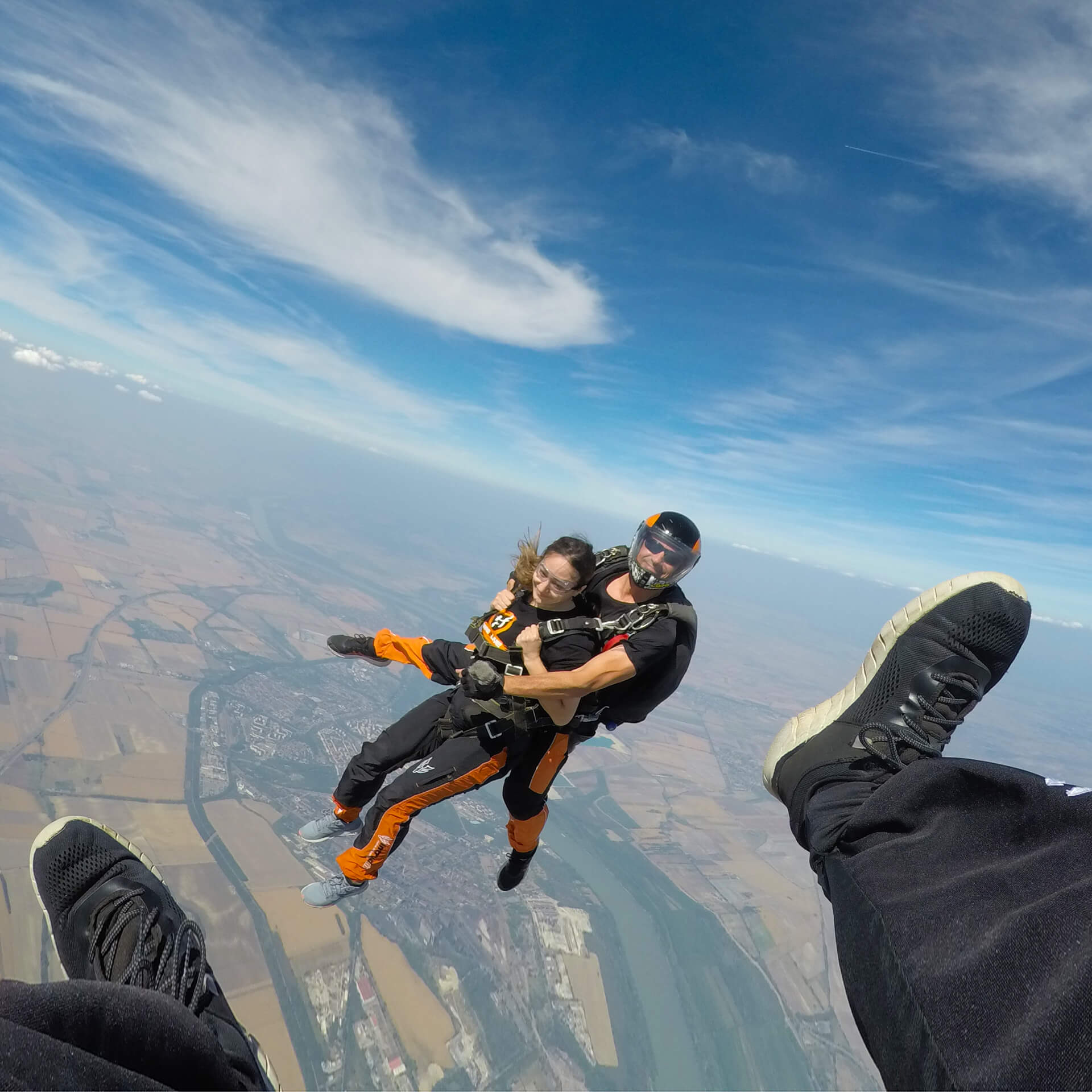 tandem-skydiving-near-budapest-freefall-hero-m Tandem skydiving near Budapest during freefall with certified instructor
